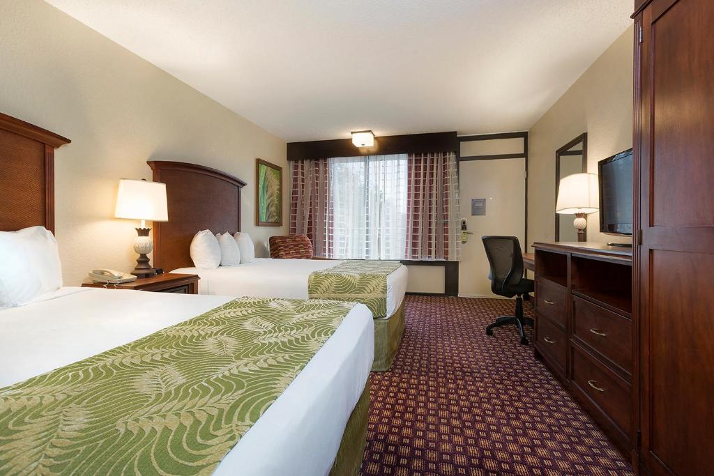 Rosen Inn at Pointe Orlando - Sun Tours Orlando