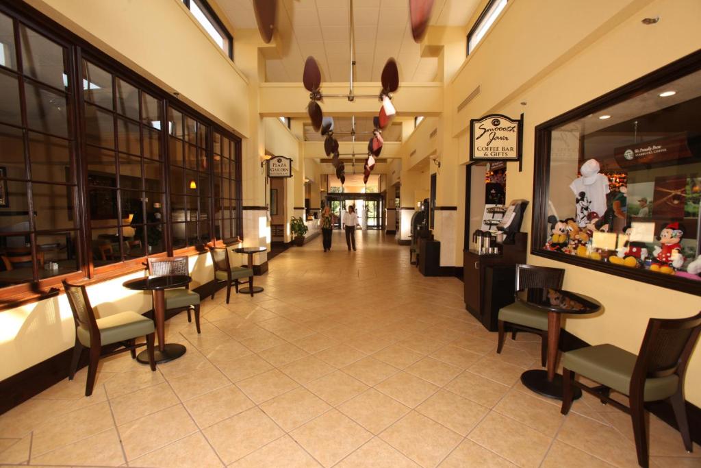 Rosen Inn at Pointe Orlando - Sun Tours Orlando
