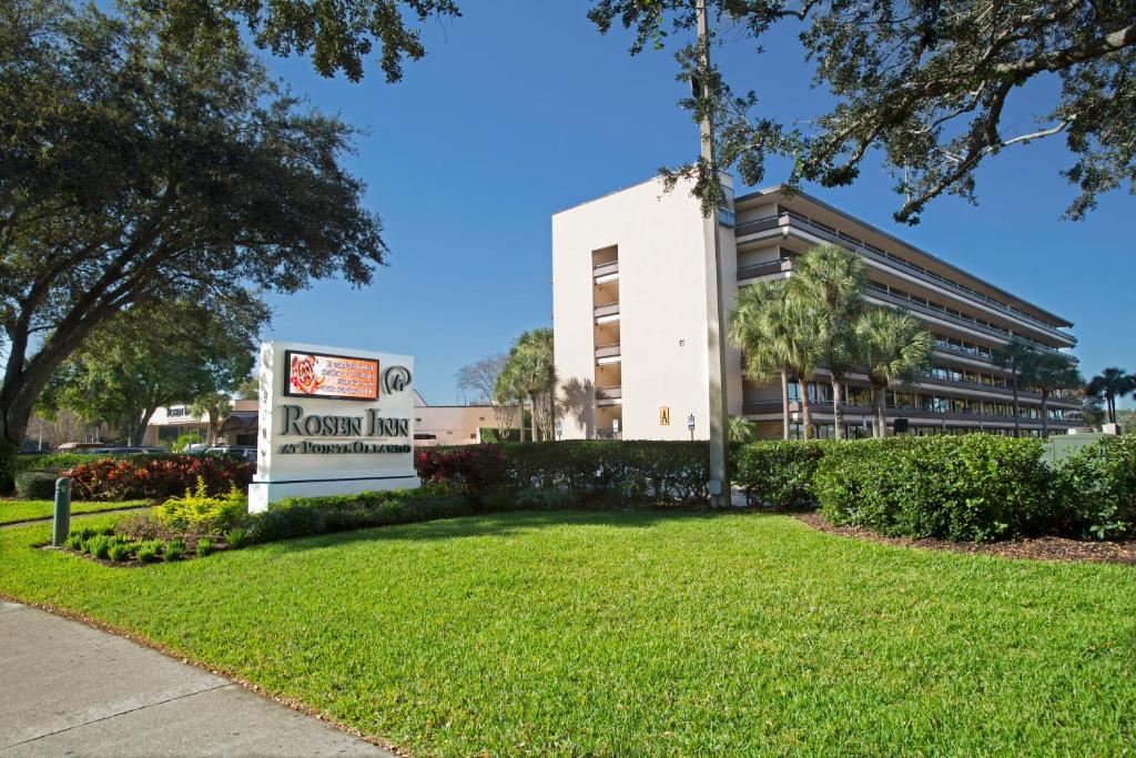 Rosen Inn at Pointe Orlando - Sun Tours Orlando